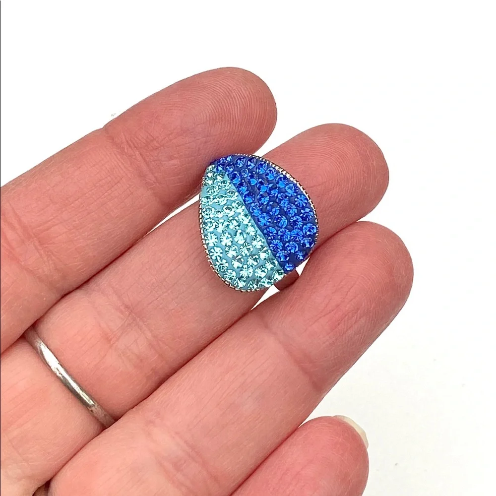 3/$20 Two tone blue rhinestone ring